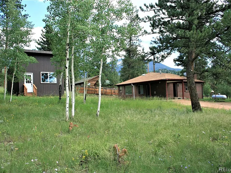 63 Fitzsimmons Rd - Photo 2 of 8