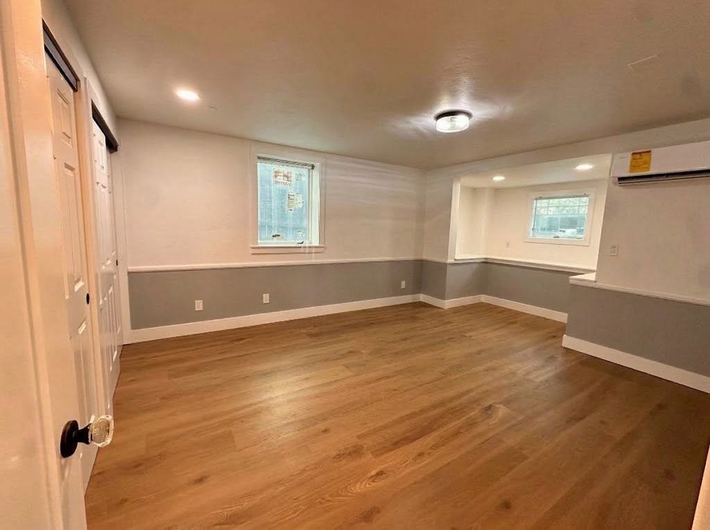 1902 27th St - Photo 5 of 6