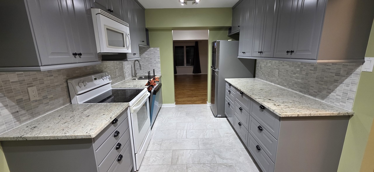73 Thornbury Crescent - Photo 2 of 12