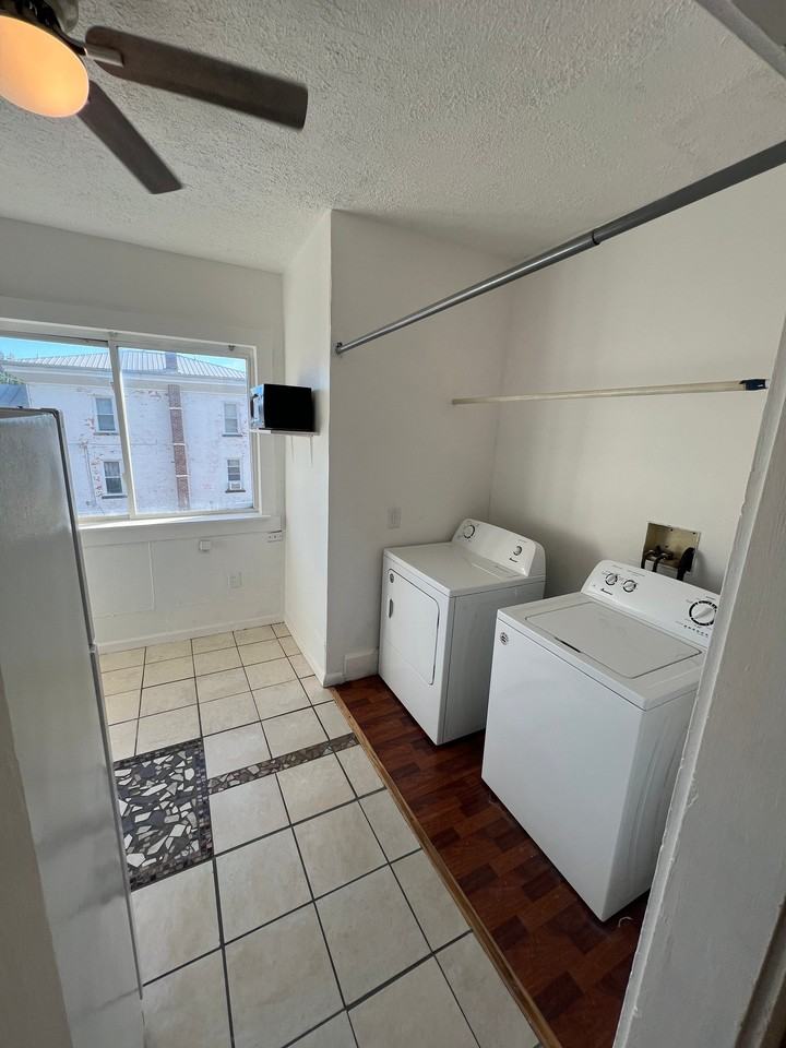 306 1st St Ne - Photo 5 of 7