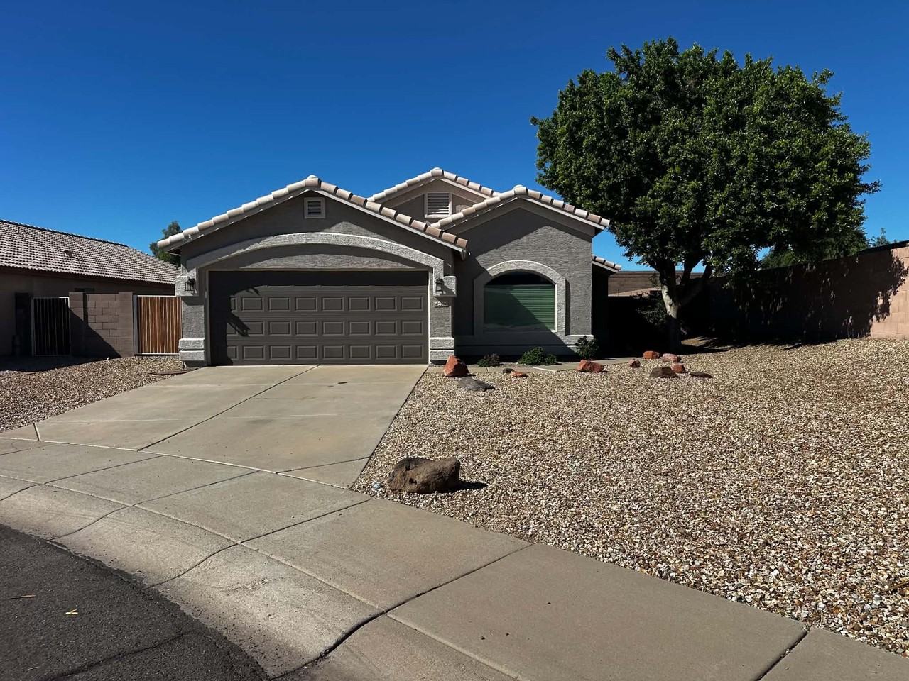 22018 N 32nd Ave - Photo 2 of 22