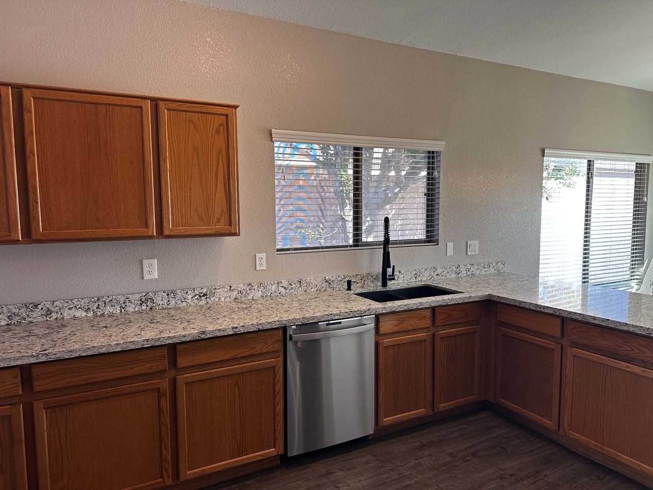 22018 N 32nd Ave - Photo 7 of 22