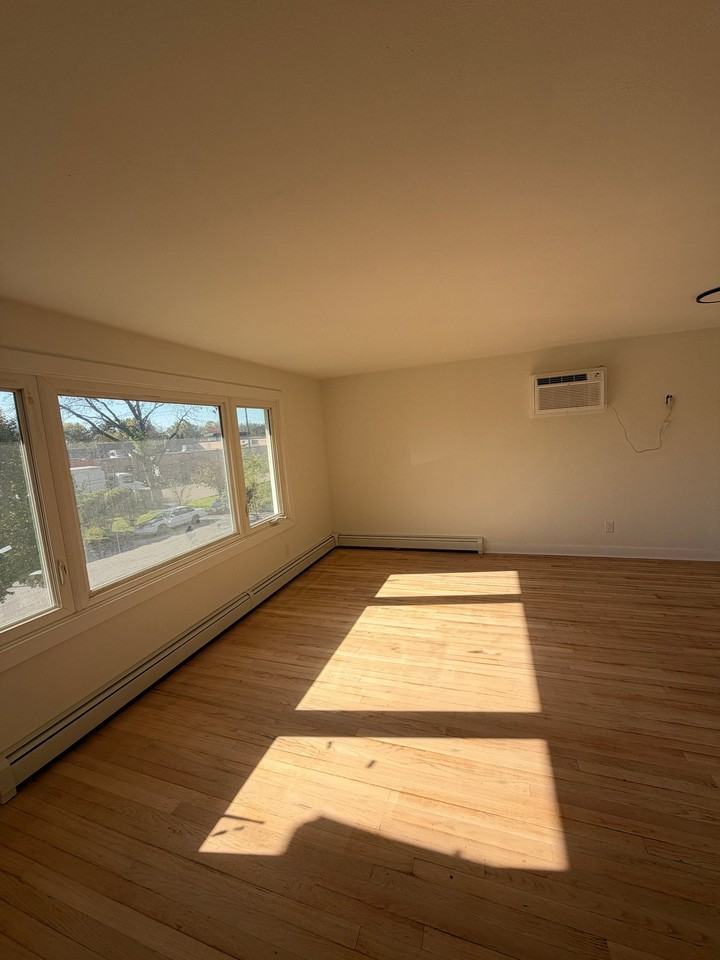 5710 Russett Rd #4 - Photo 2 of 9