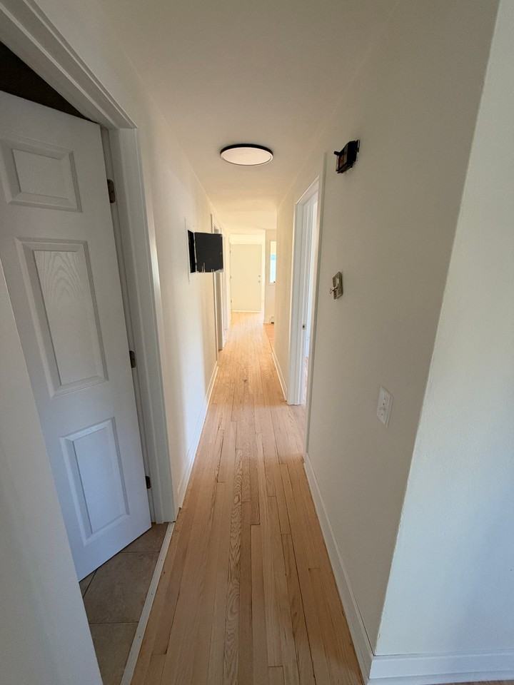 5710 Russett Rd #4 - Photo 5 of 9
