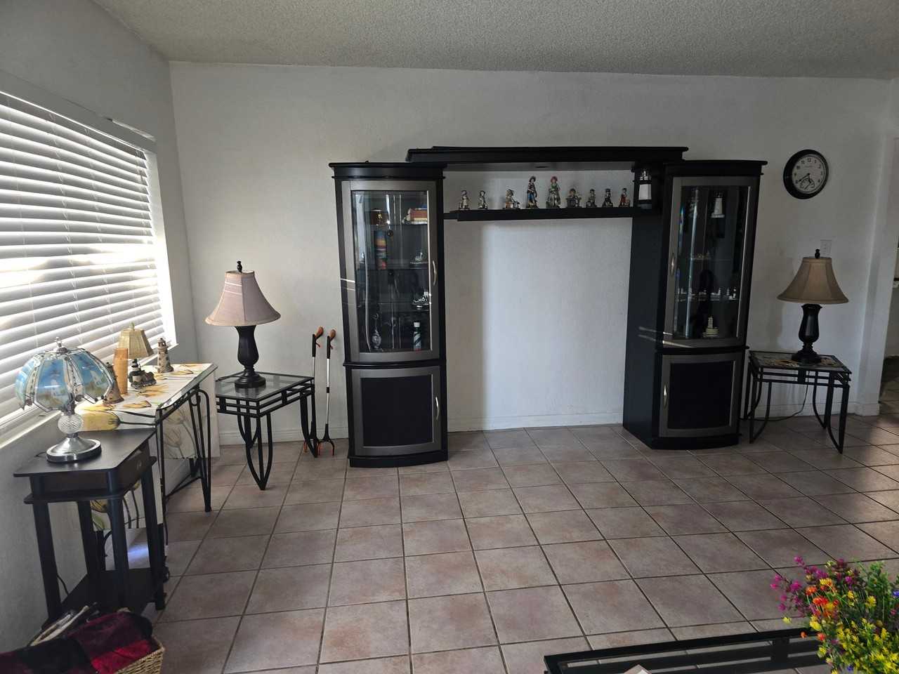 9272 Velardo Dr - Photo 7 of 16