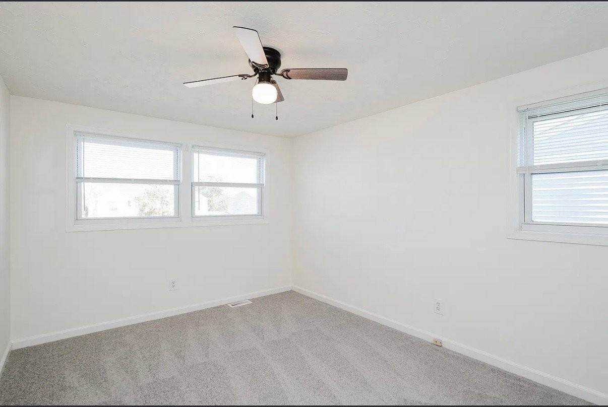 628 Shore Dr - Photo 6 of 9