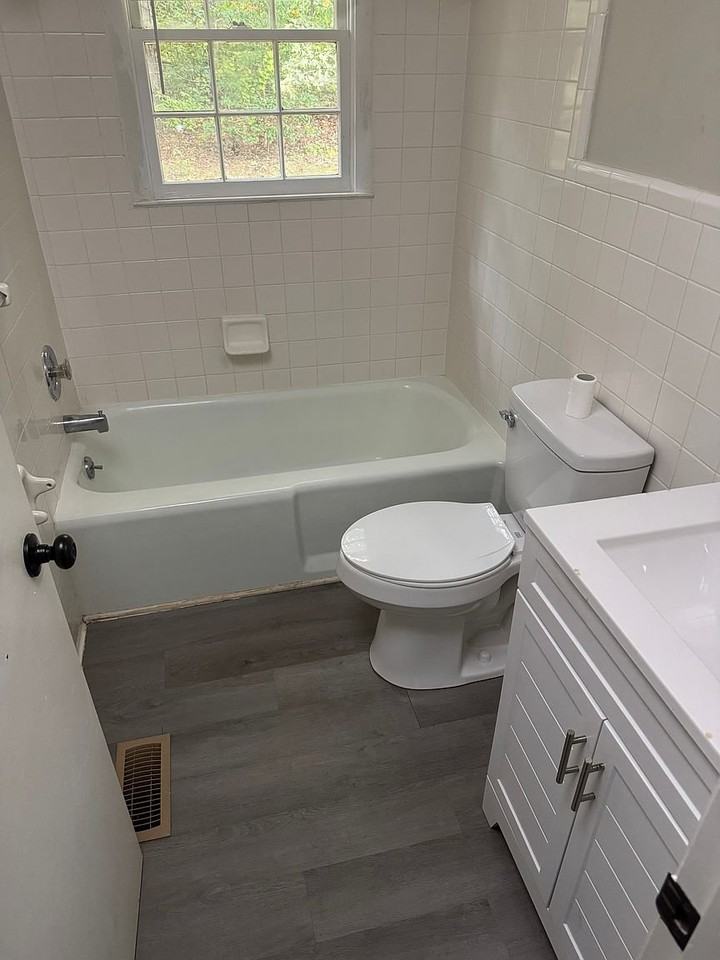 144 Nottingham Dr #5 - Photo 5 of 10