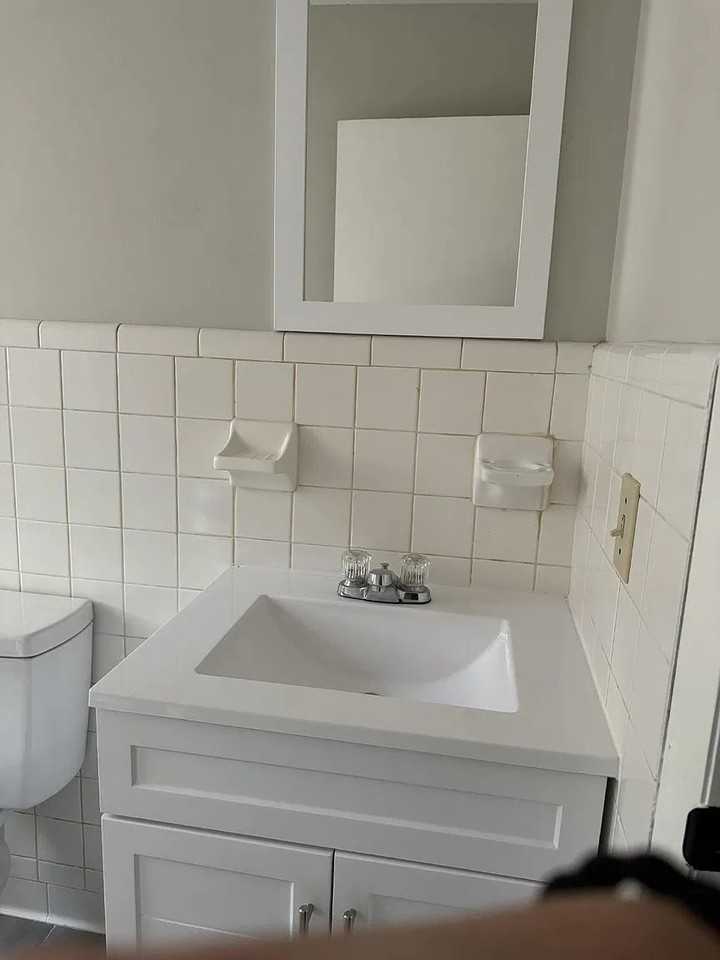 144 Nottingham Dr #5 - Photo 6 of 10