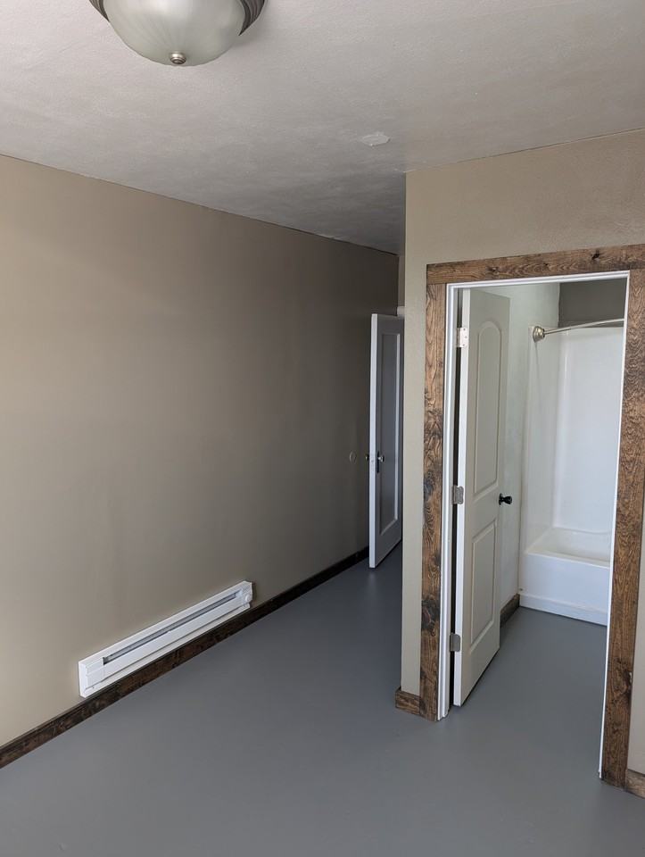 435 S Broadway St #A2 - Photo 6 of 8
