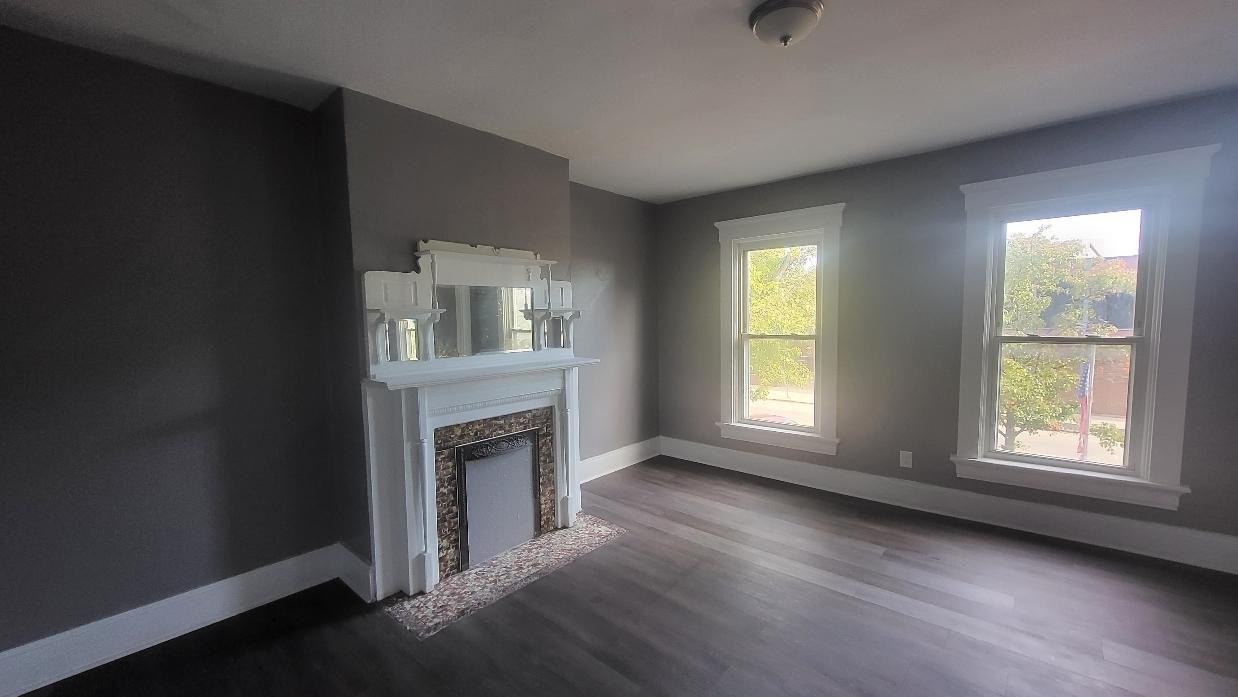 447 S 2nd St - Photo 3 of 13