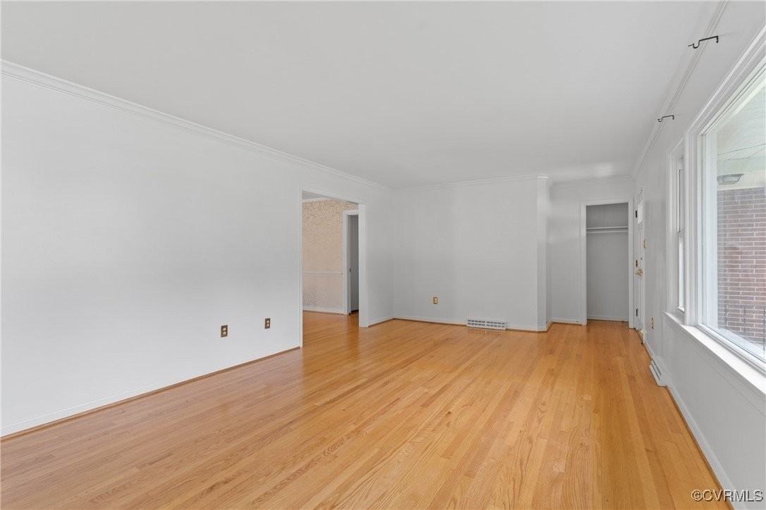 2301 Essex Rd - Photo 3 of 20