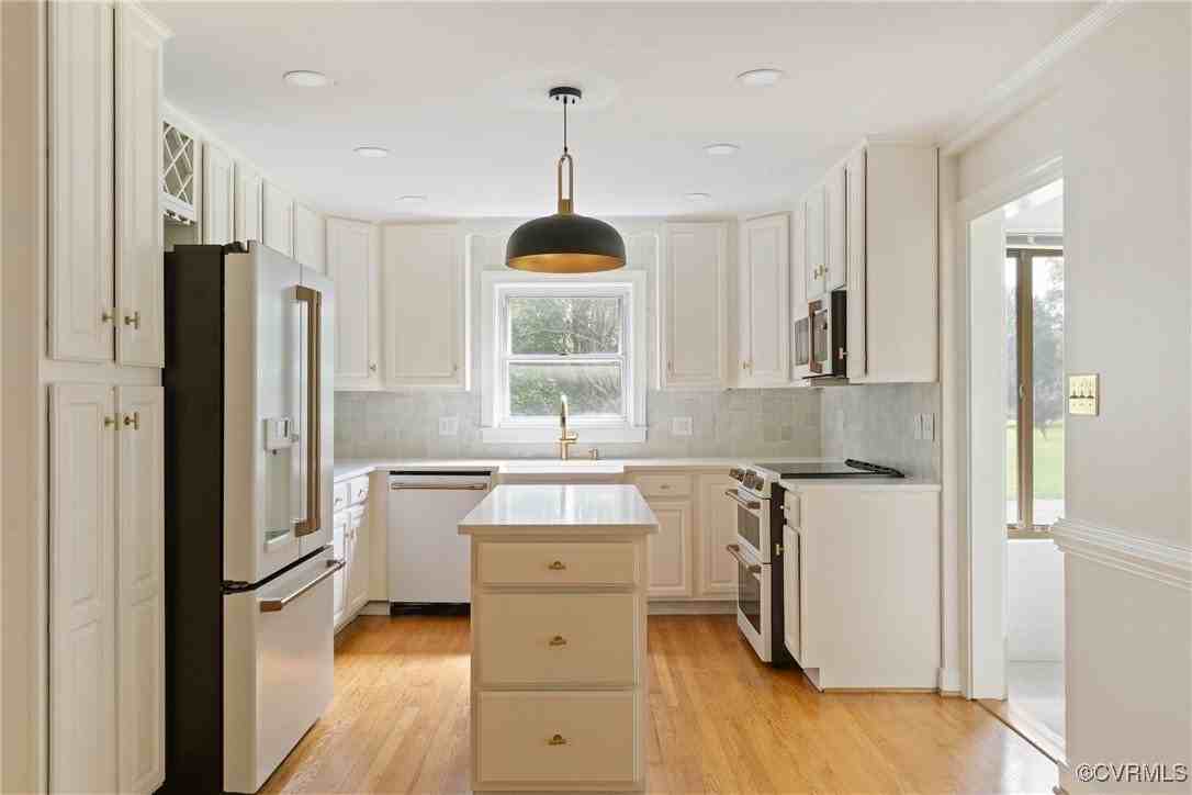2301 Essex Rd - Photo 6 of 20