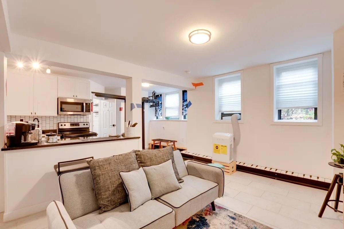 277 Harrison Ave - Photo 3 of 19