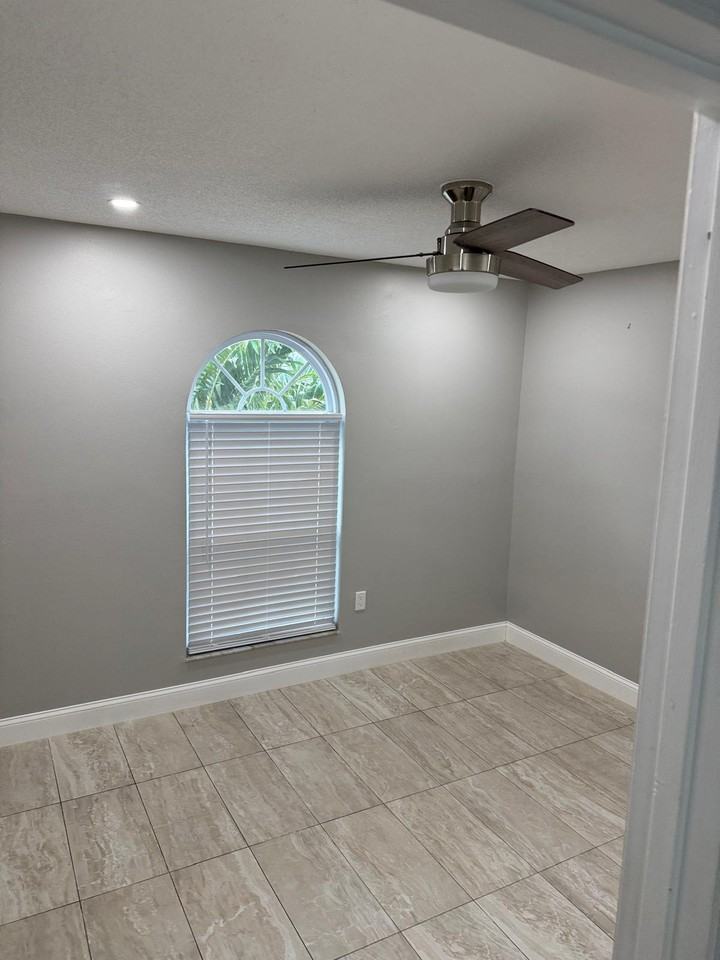 401 Red Hawk Loop - Photo 2 of 20