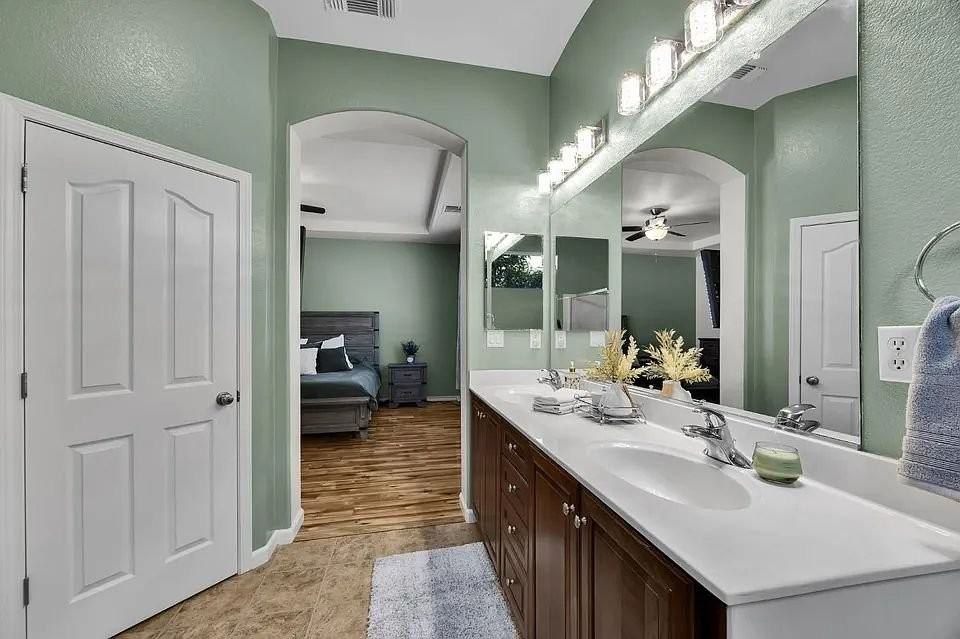 11867 Larisa Way - Photo 4 of 20