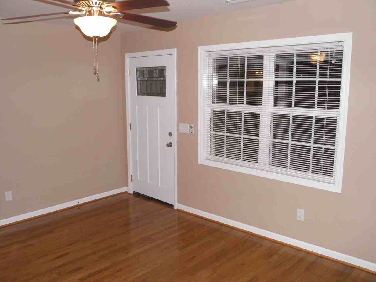 719 Cedar St - Photo 4 of 15