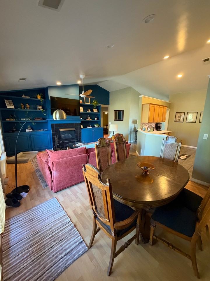 437 Lucille Dr - Photo 2 of 15