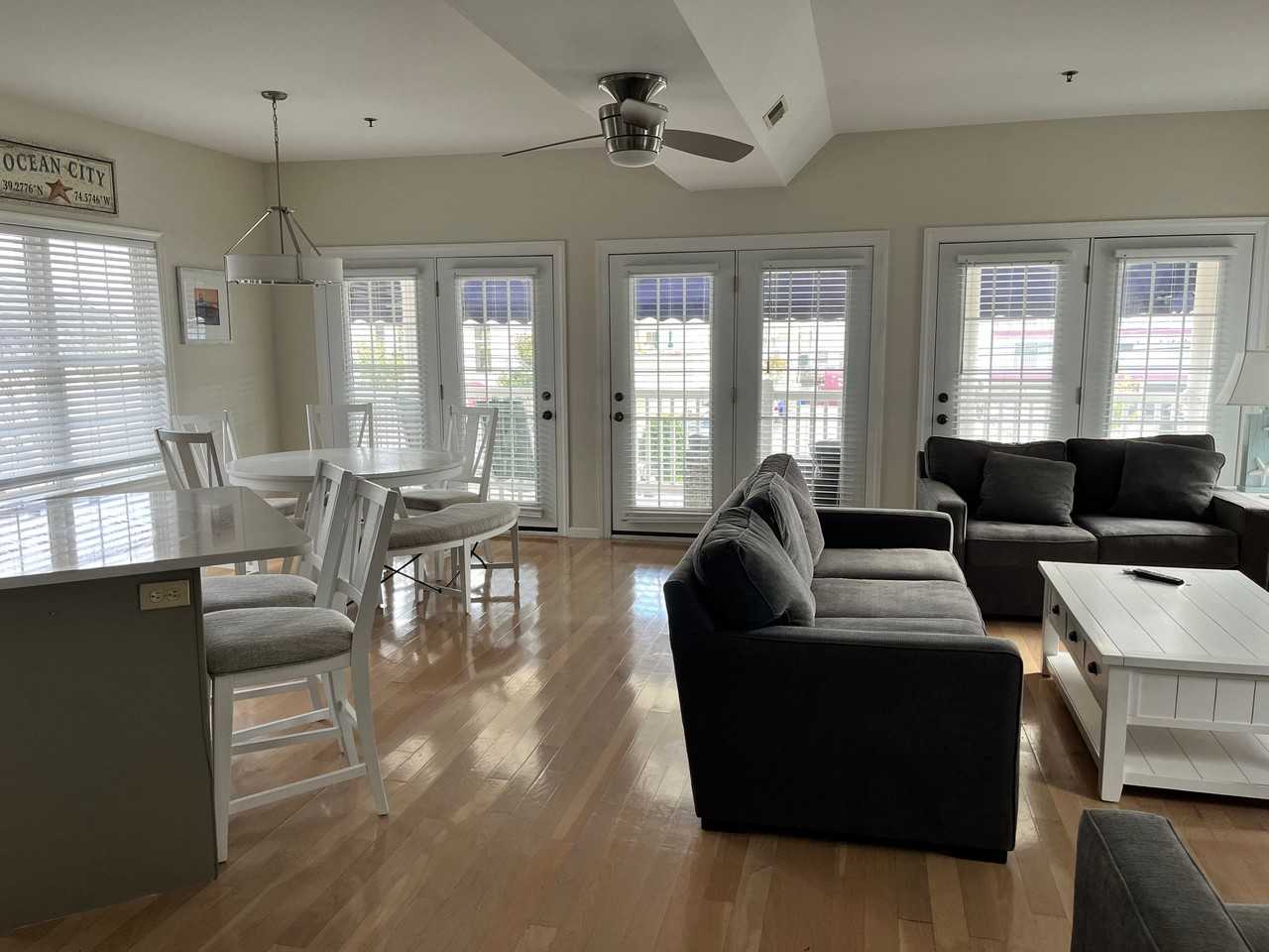 1224 Ocean Ave - Photo 2 of 11