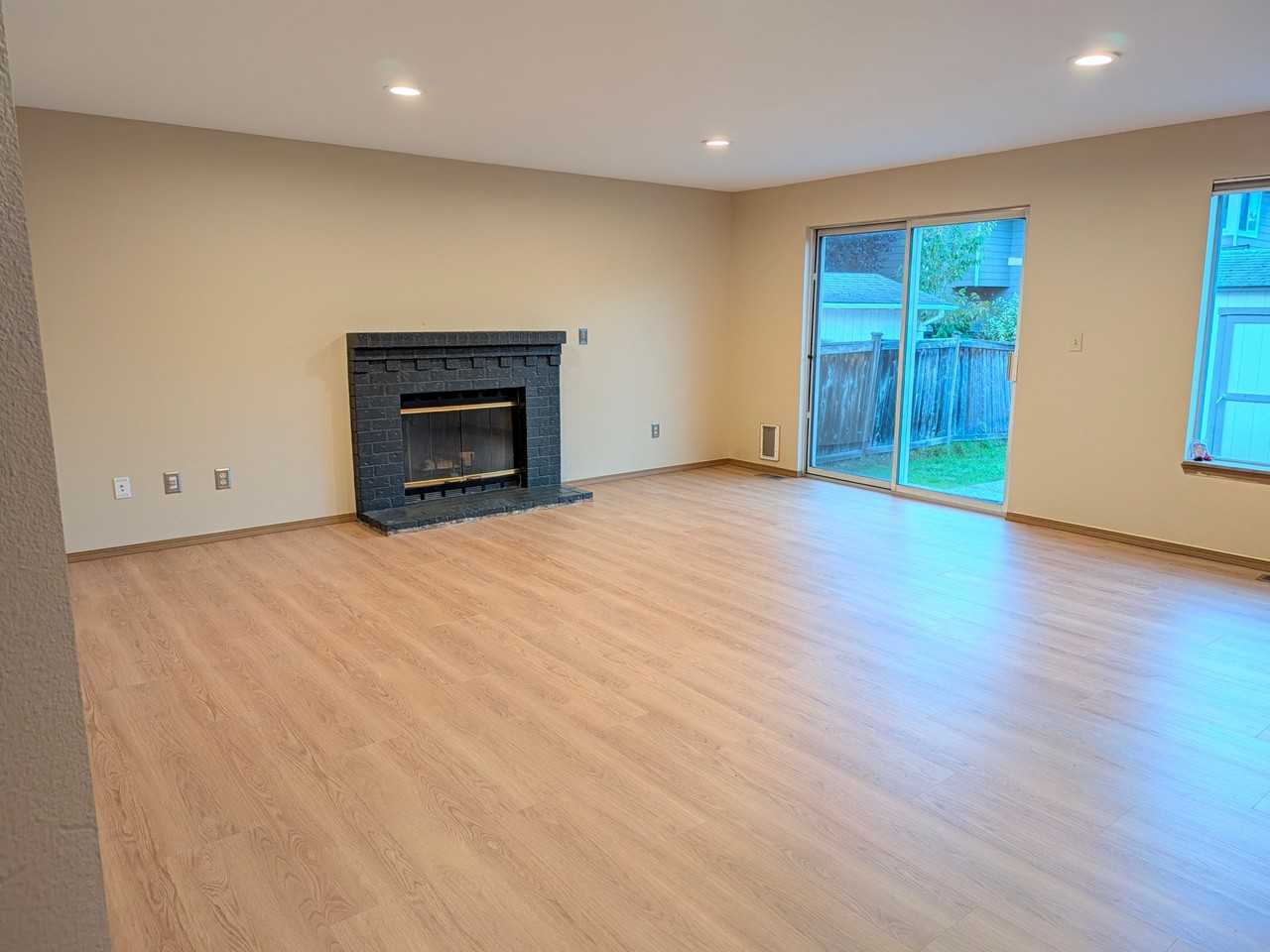 12402 107th Pl Ne - Photo 4 of 19