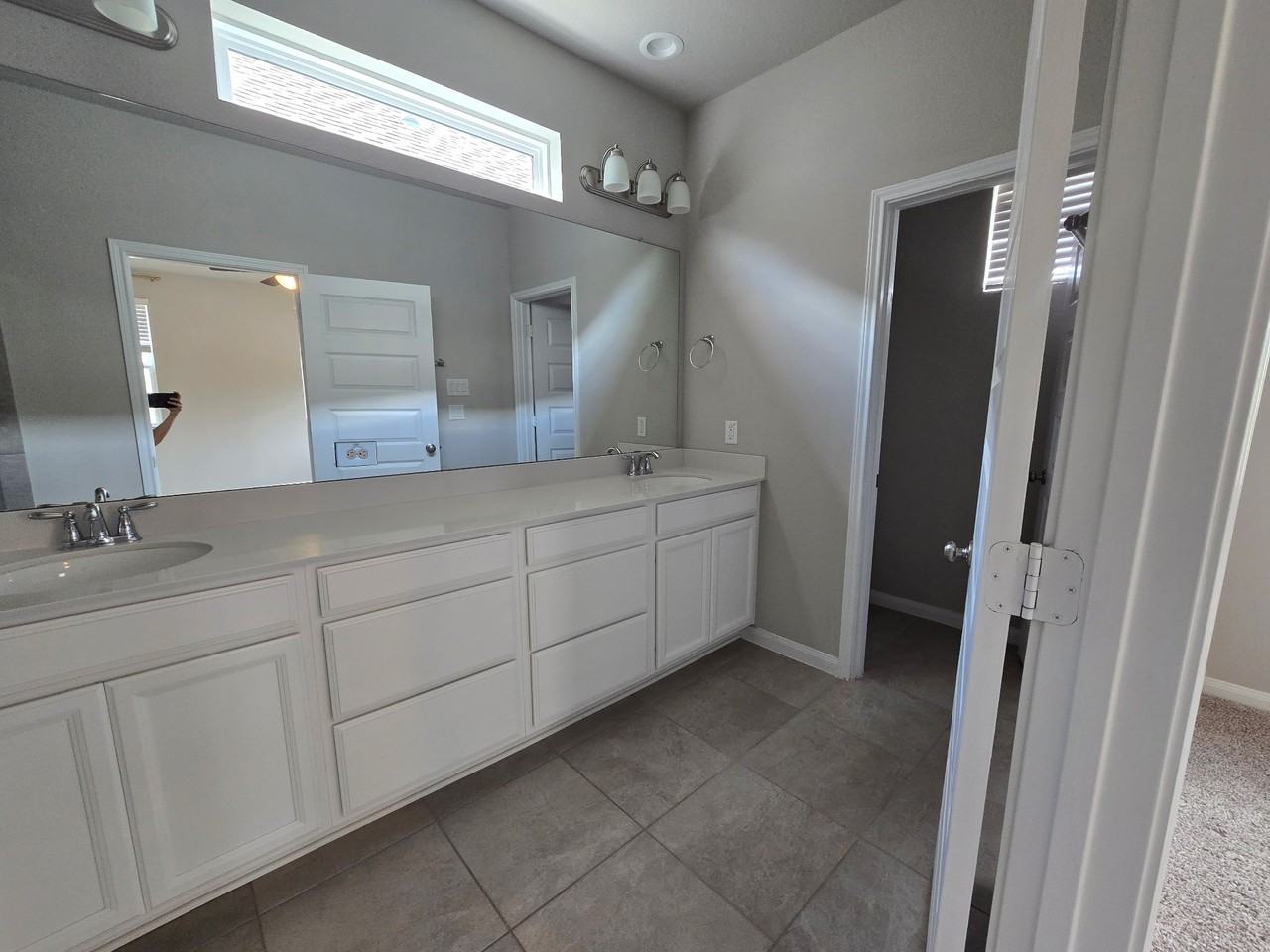 9812 Rugged Oaks Dr - Photo 2 of 14