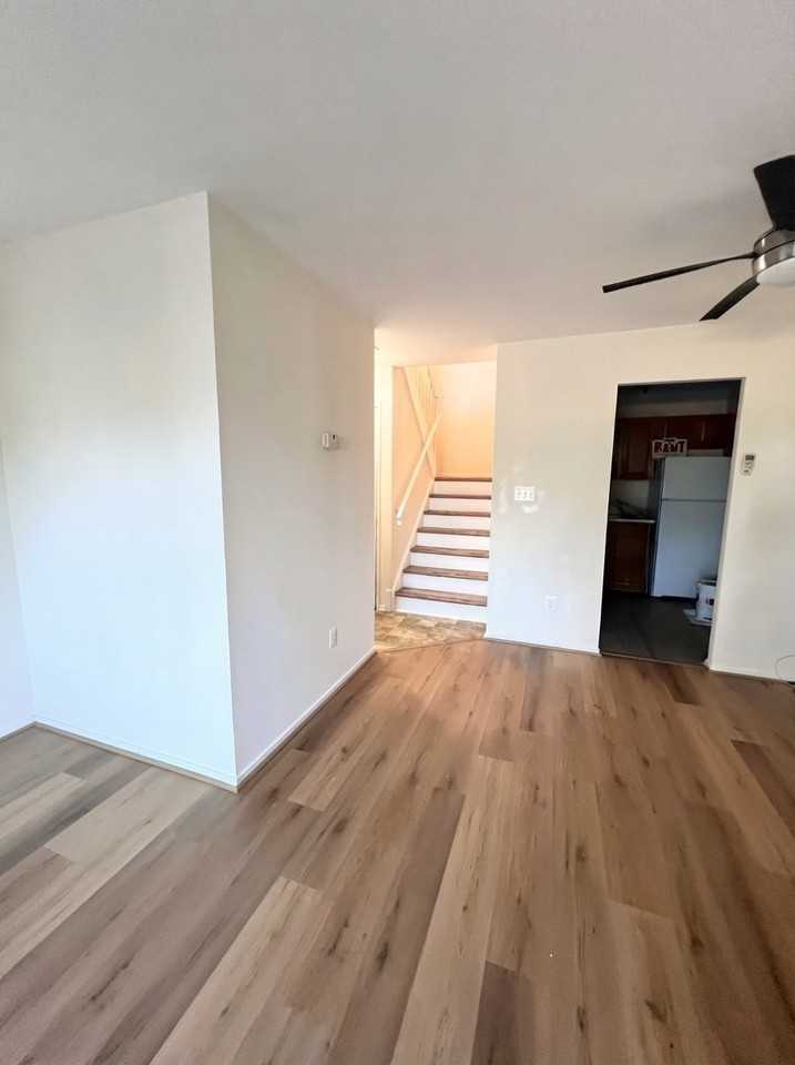 10340 Ridgeline Dr - Photo 3 of 15