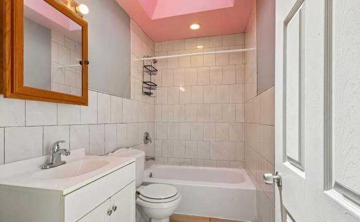 7046 Clover Ln - Photo 4 of 20