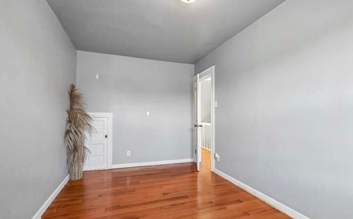 7046 Clover Ln - Photo 5 of 20