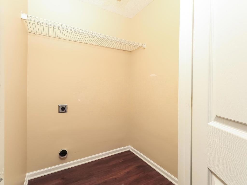 1630 Ringfield Dr - Photo 2 of 13