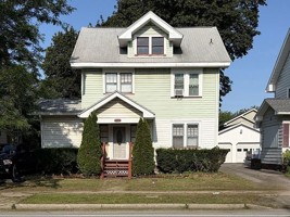 featured image of 2119 Dewey Ave