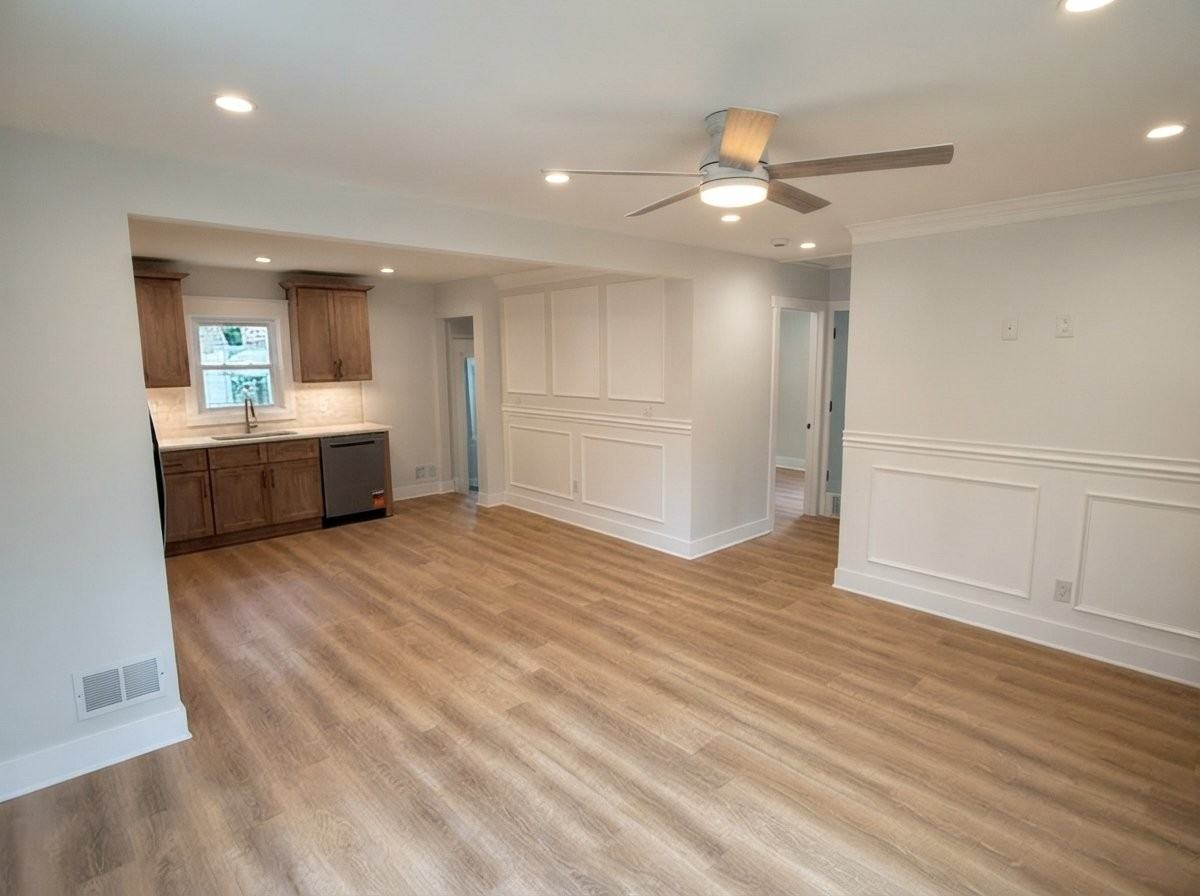 315 Roosevelt Ln - Photo 4 of 14