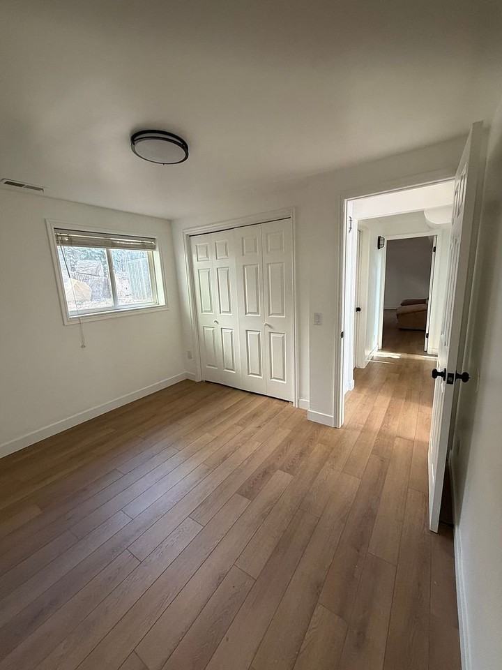 3605 S Honeycut Rd - Photo 3 of 9
