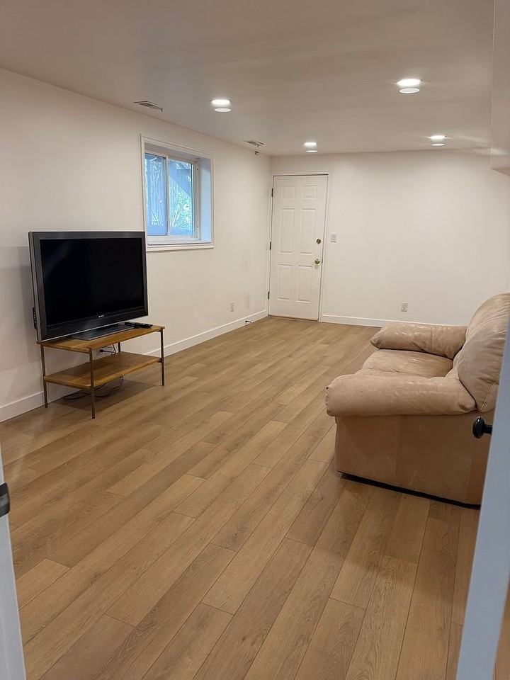 3605 S Honeycut Rd - Photo 6 of 9