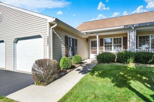 featured image of 3097 Lakefield Rd #3097