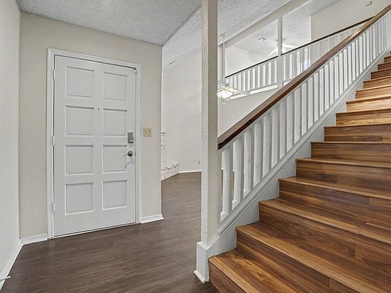 6223 S 86th East Ave - Photo 4 of 10