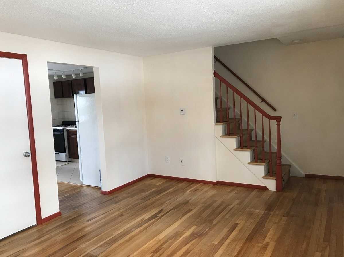6 Carolina Dr #3 - Photo 3 of 8