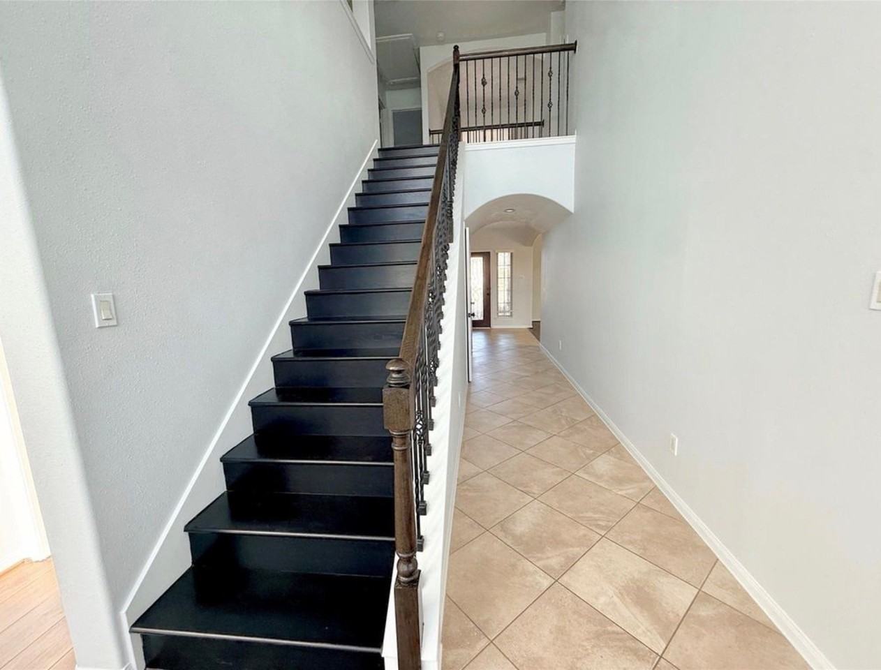3951 Amalfi Shores Ct - Photo 7 of 14
