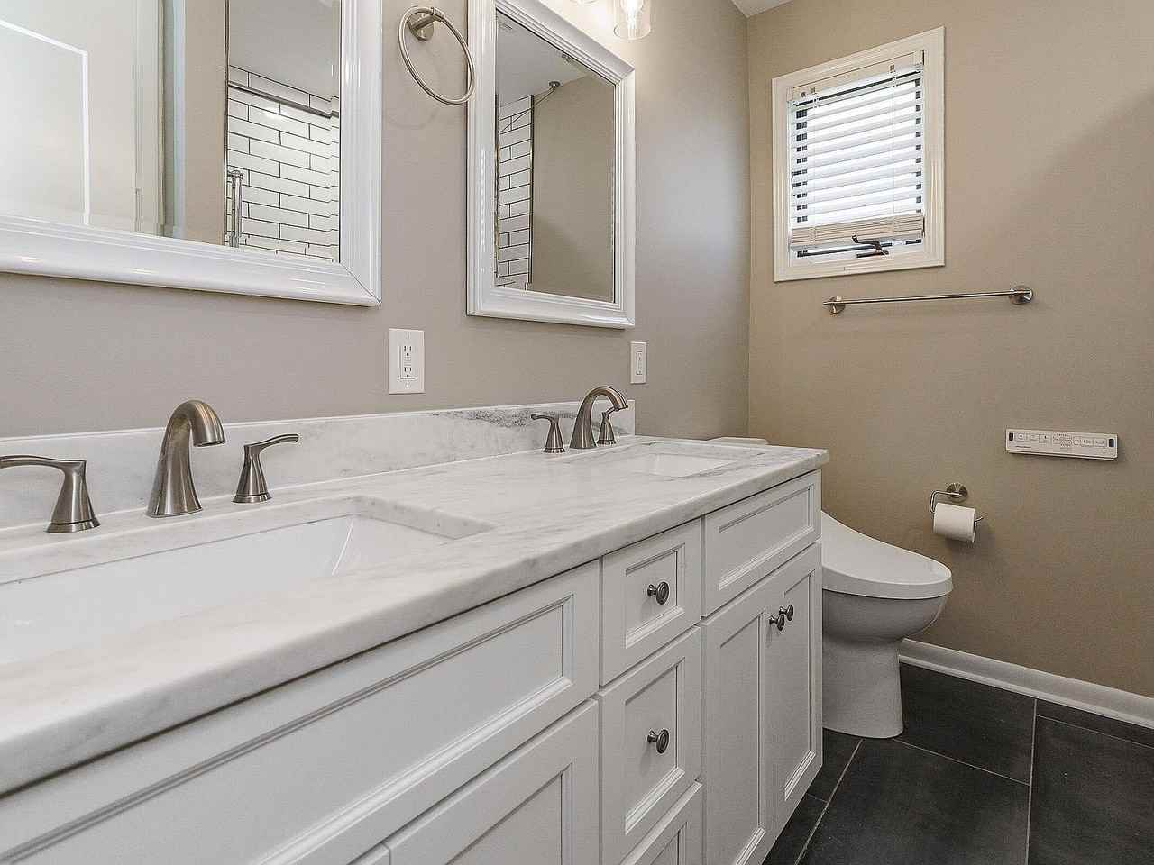 1780 Riverhill Rd - Photo 2 of 10