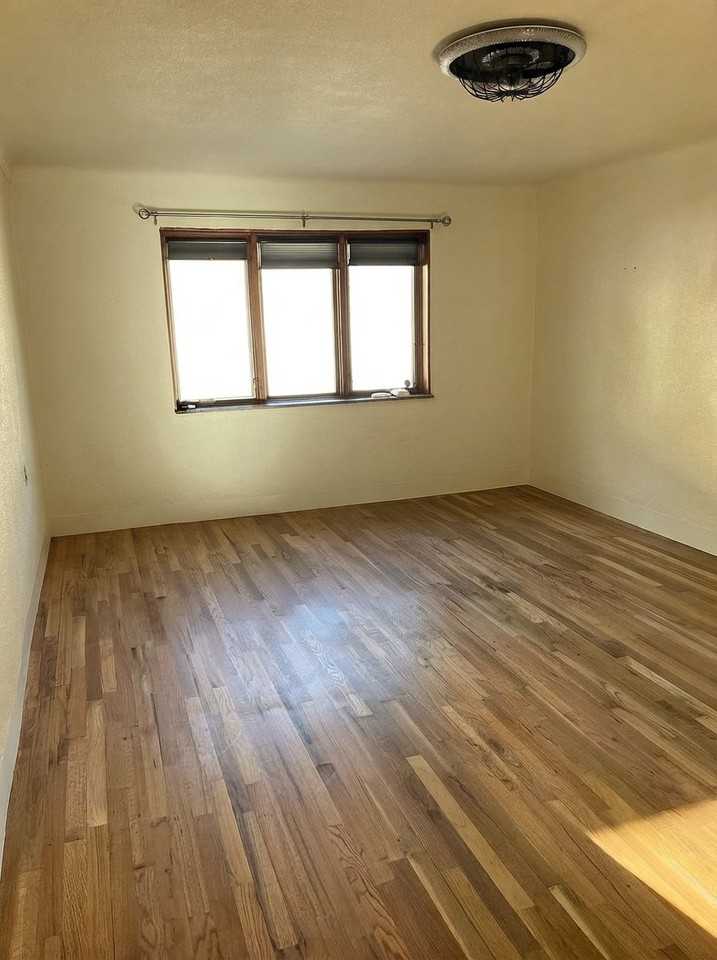 1702 Lena St - Photo 6 of 10