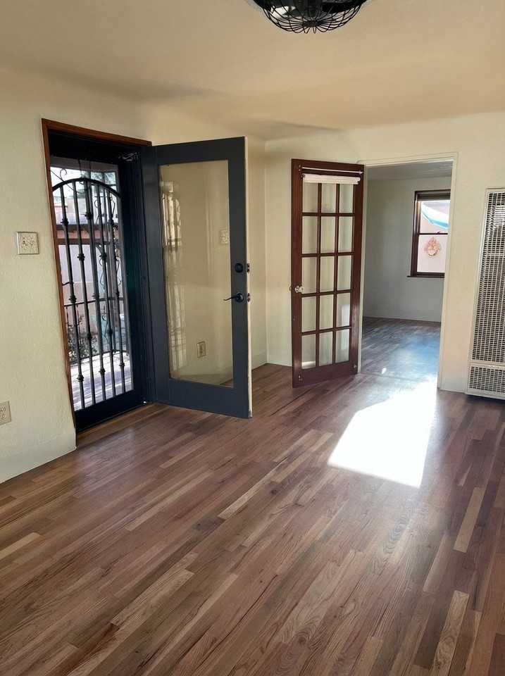 1702 Lena St - Photo 7 of 10