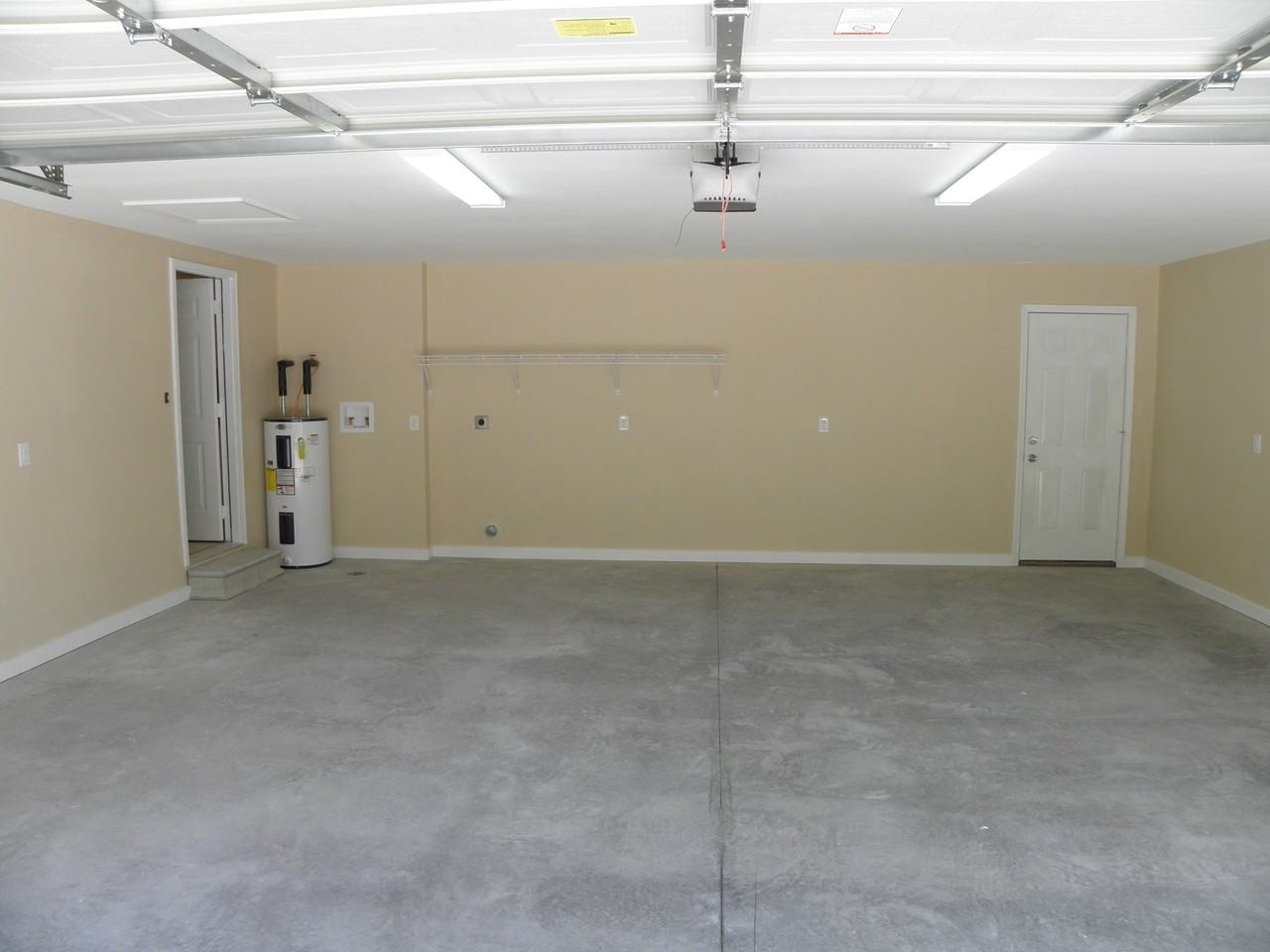 723 Cedar St - Photo 5 of 10