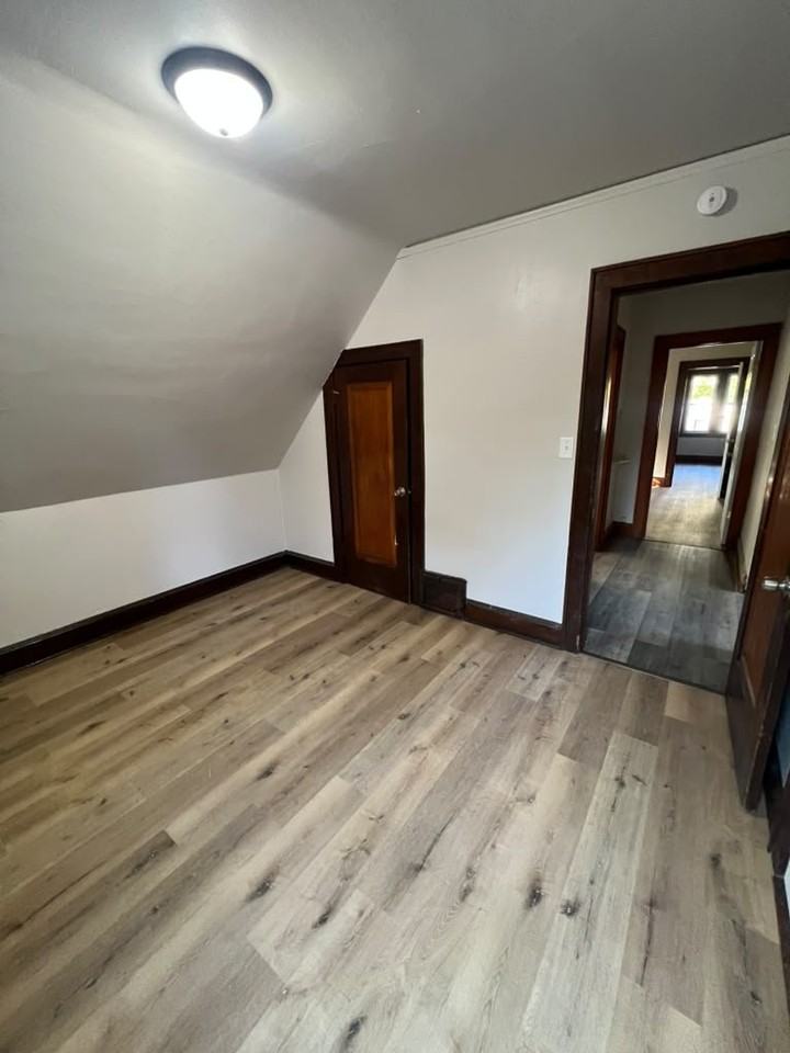 4070 N 48th St - Photo 2 of 9