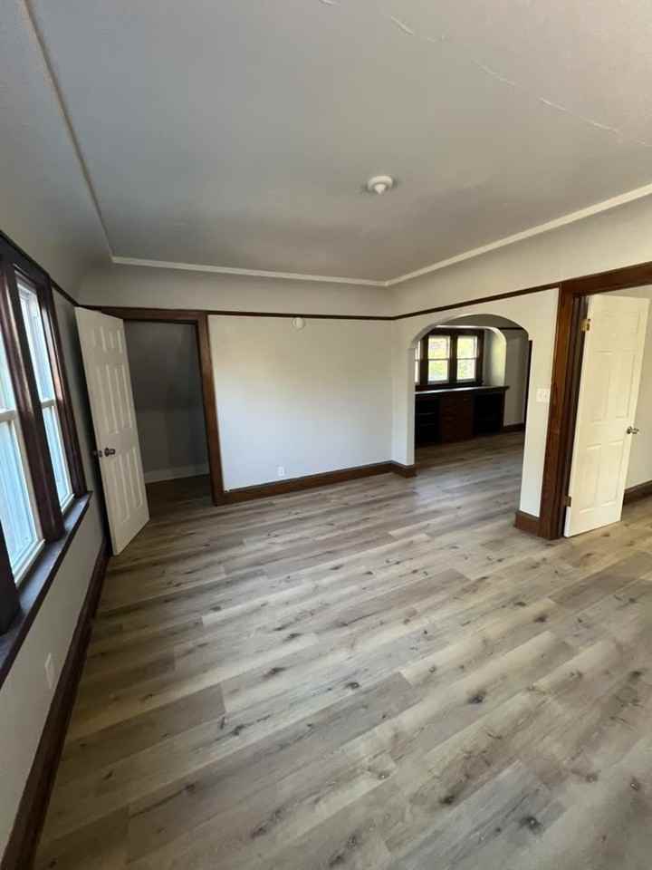 4070 N 48th St - Photo 6 of 9