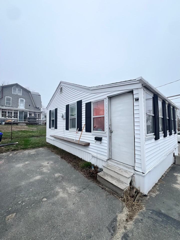 31 Fern Ave