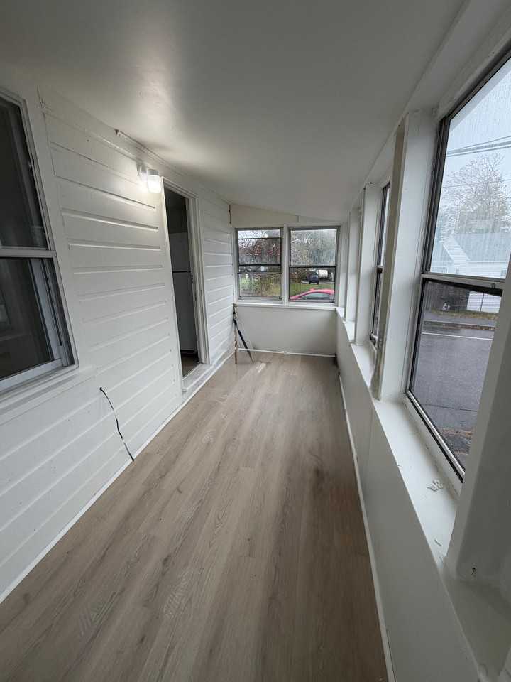 31 Fern Ave - Photo 2 of 10