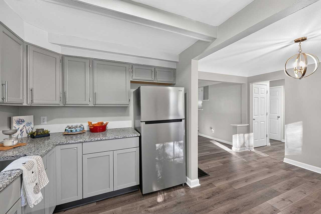 6458 Daly Rd - Photo 4 of 19