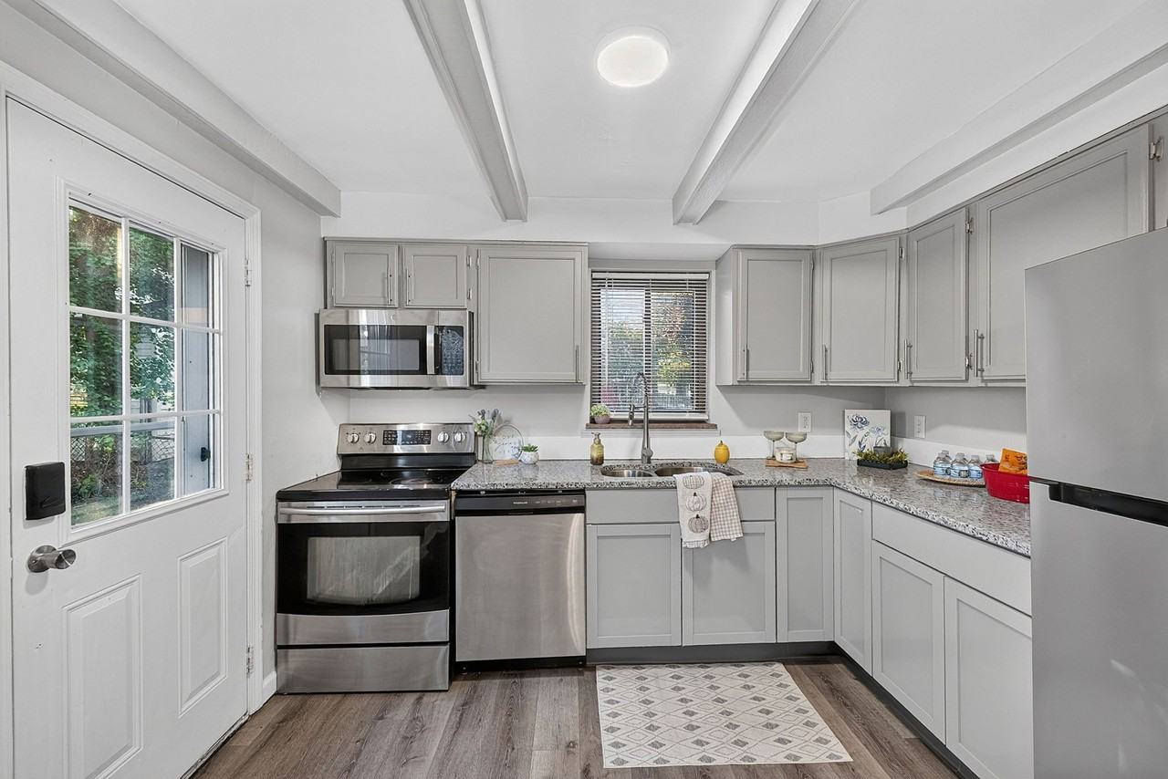 6458 Daly Rd - Photo 6 of 19