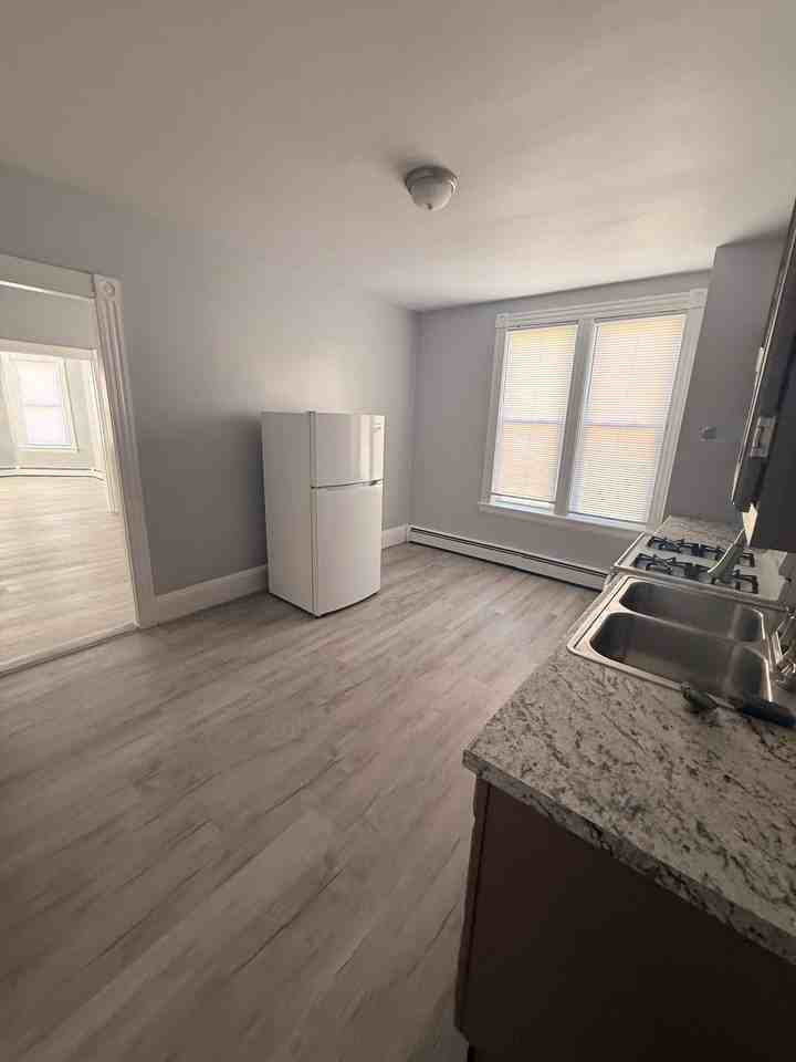 86 Beacon Ave #2 - Photo 2 of 10
