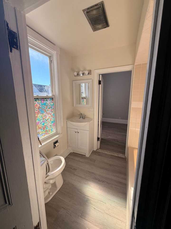 86 Beacon Ave #2 - Photo 4 of 10