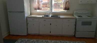 240 Waters Rd - Photo 7 of 11