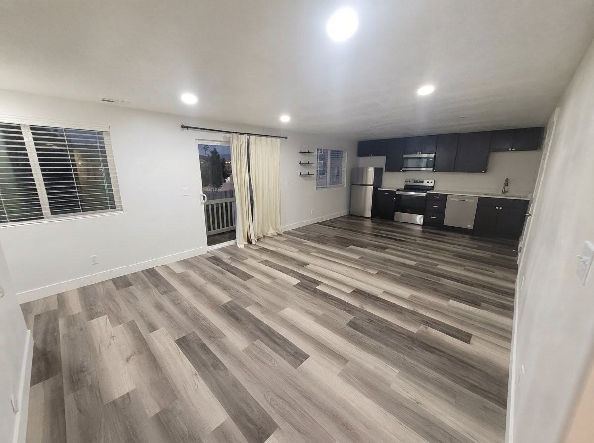 1593 W Stone Gate Dr #1 - Photo 2 of 11